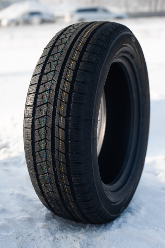 фото протектора и шины ICEPIONEER 868 Шина ZMAX ICEPIONEER 868 315/35 R20 110V