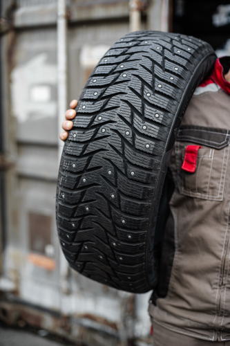 фото протектора и шины Ice Blazer WST3 Шина Sailun Ice Blazer WST3 225/55 R16 99T